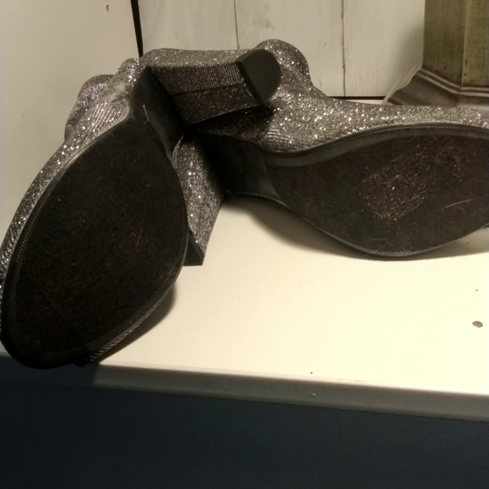 Heels - Picture 6 of 10